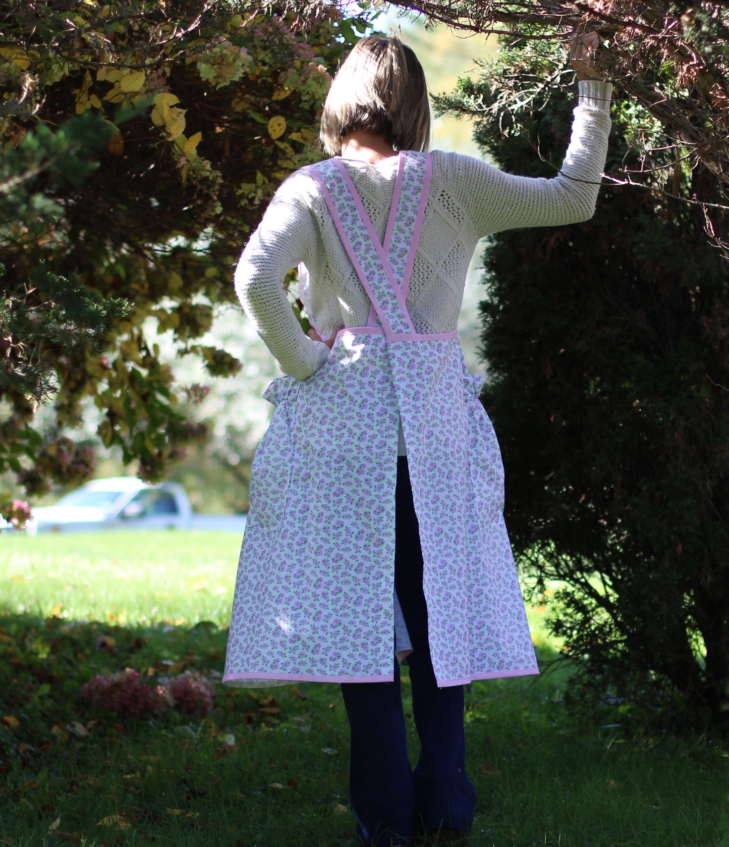 XS-5X No Tie Apron in Lavender Flowers