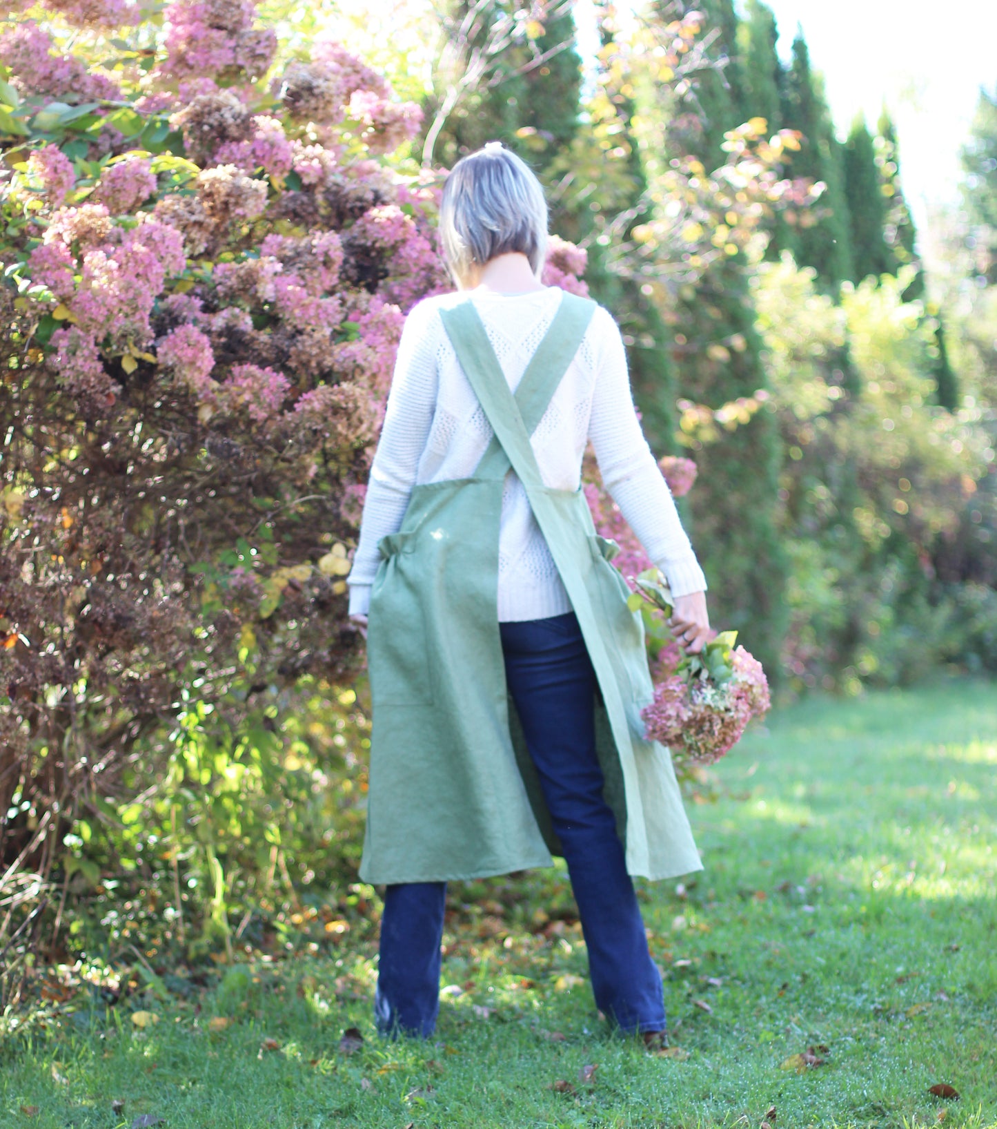 XS-5X No Tie Crossback Apron in Sage 100% Flax Linen