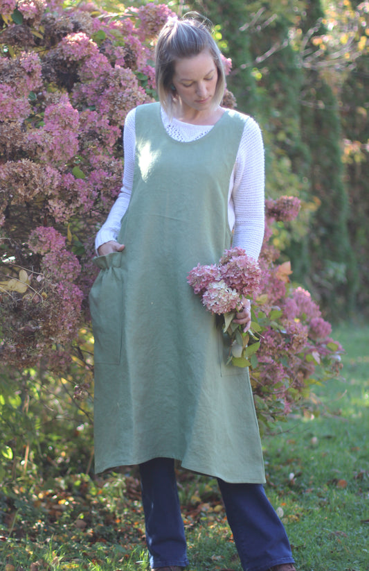 XS-5X No Tie Crossback Apron in Sage 100% Flax Linen